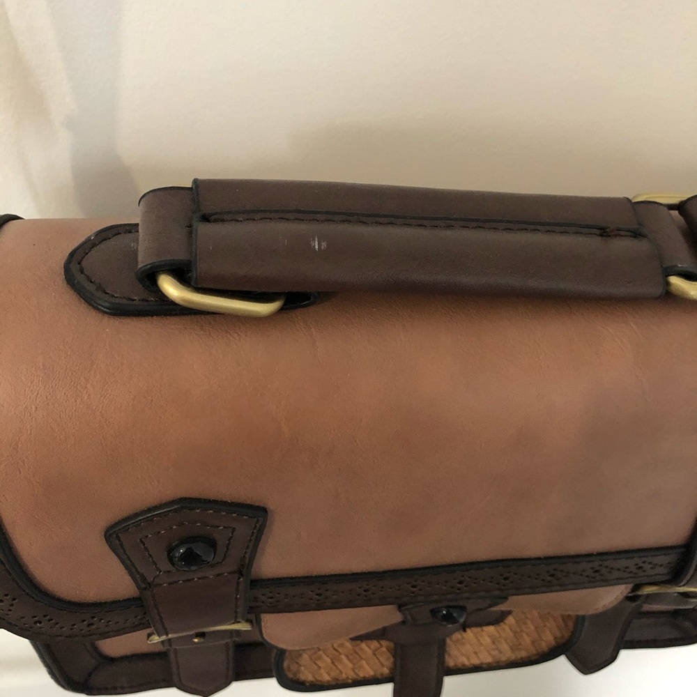 Altar’d State Two-Tone vintage-style Brown & Tan Crossbody Satchel - Picture 3 of 10